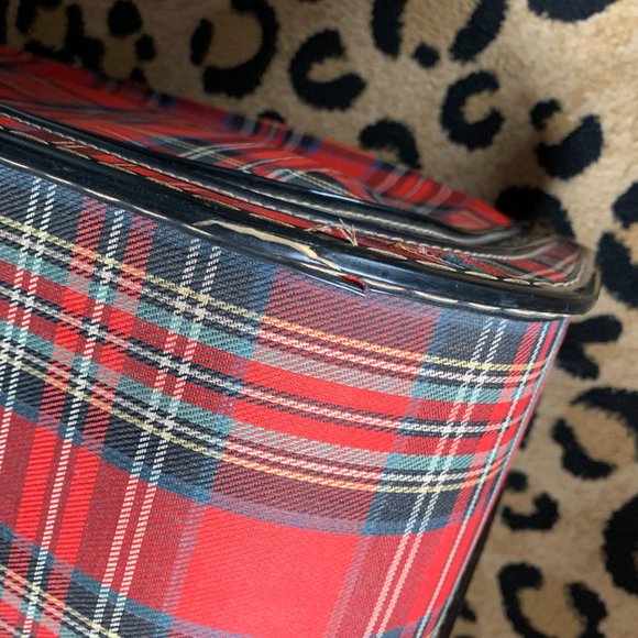 Midcentury Vintage Christmas Plaid Suitcase, 23 x 15 x 6 - Picture 7 of 11